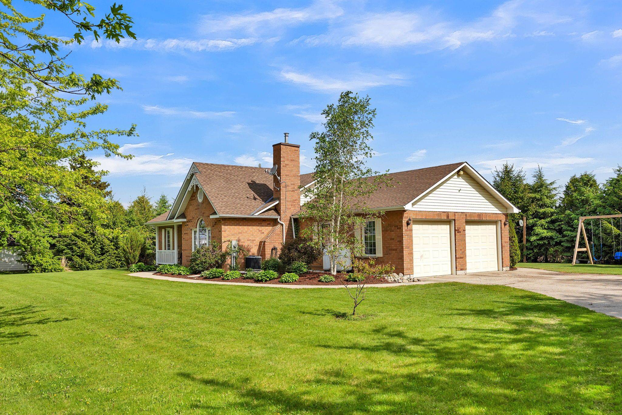 Mapleton, ON N0B 1A0,7635 Wellington Road 7 N/A
