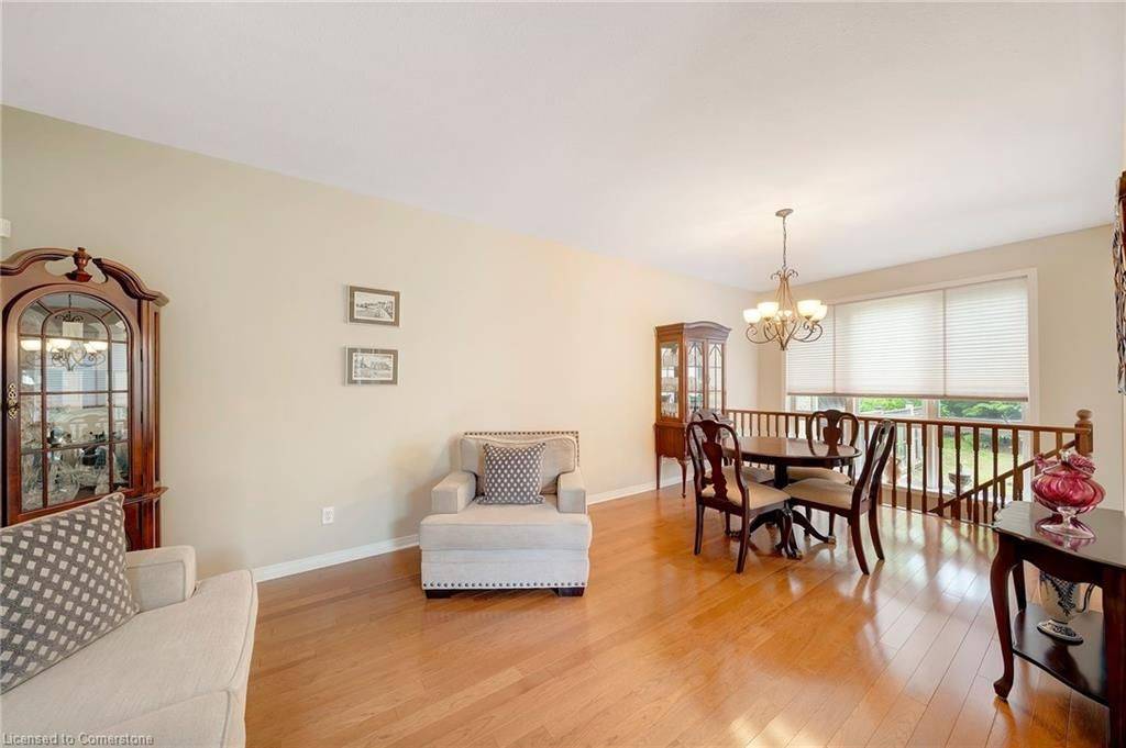 Kitchener, ON N2P 2W9,28 Doon Mills DR #17