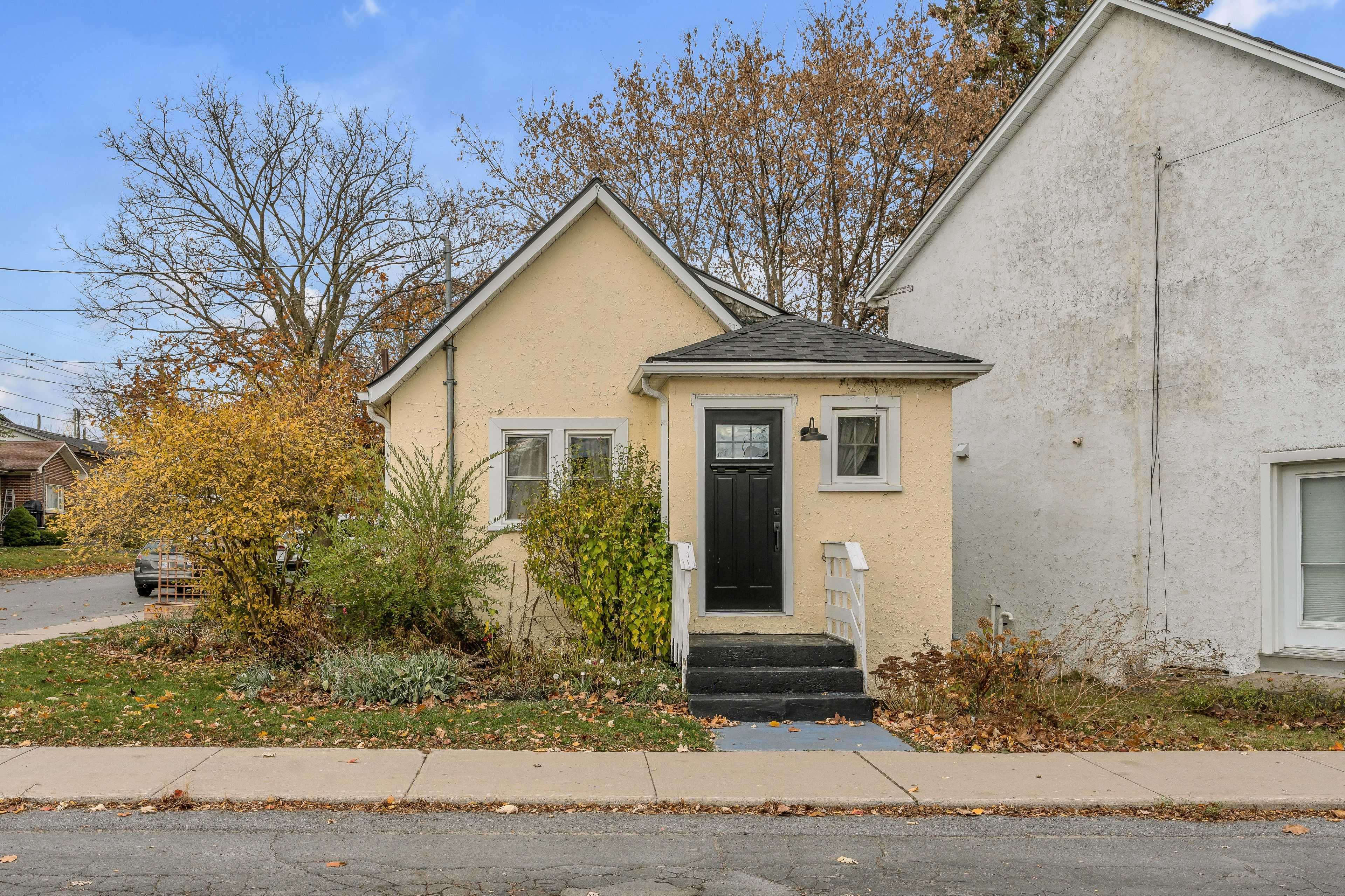 Kingston, ON K7M 1H2,29 Church ST
