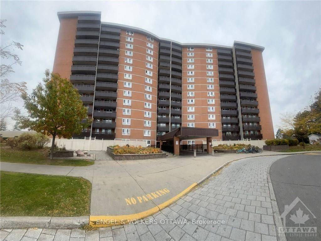 2000 JASMINE CRES #708, Beacon Hill North - South And Area, ON K1J 8K4