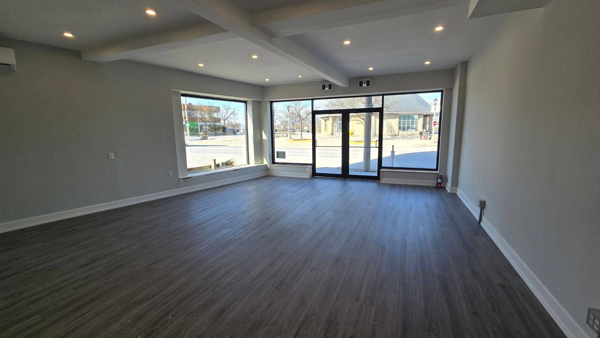 Welland, ON L3B 3W7,169 East Main ST #B