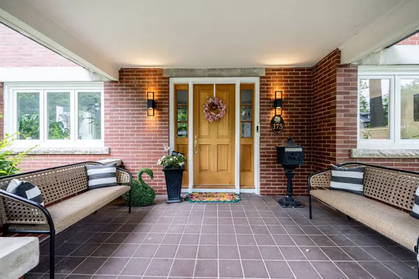 Toronto C09, ON M4T 1K7,173 Glenrose AVE