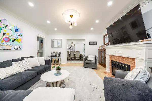 Toronto C09, ON M4T 1K7,173 Glenrose AVE