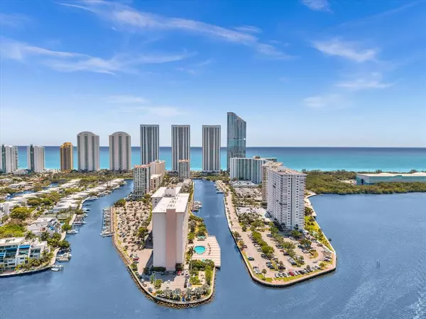 300 BAYVIEW DR #811, Sunny Isles Beach, FL 33160