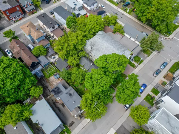 West Centre Town, ON K1Y 1T4,70 Pinhey ST S