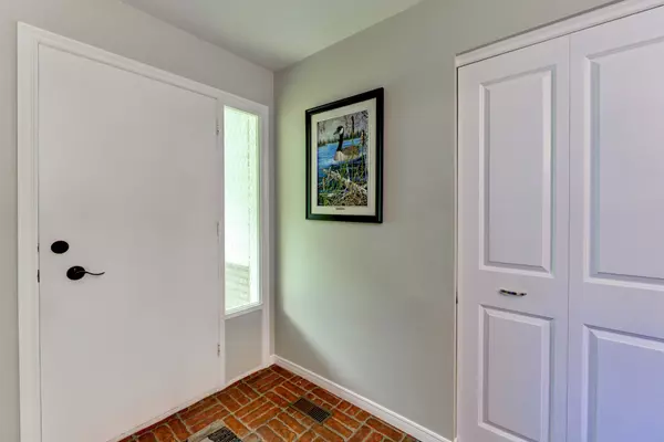 Woodstock, ON N4S 5T9,527 Fair ST