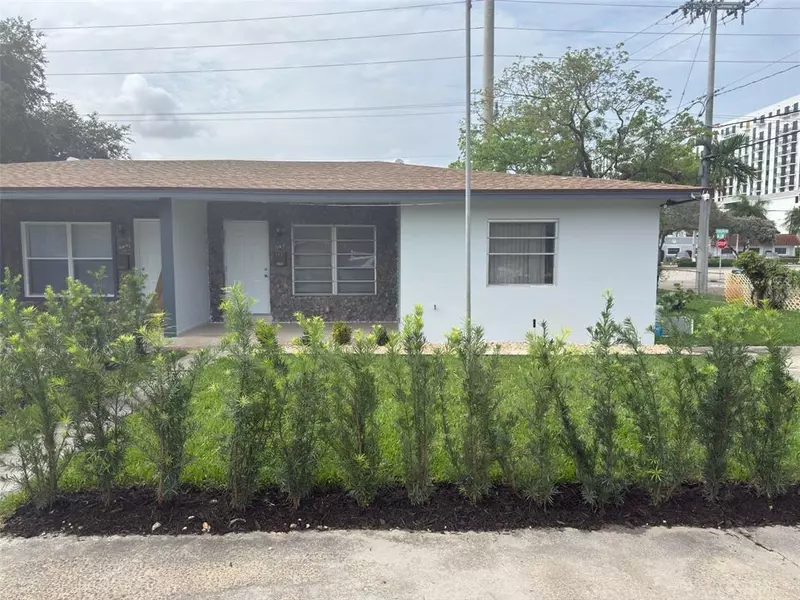 202 SW 2nd Ter, Dania Beach, FL 33004