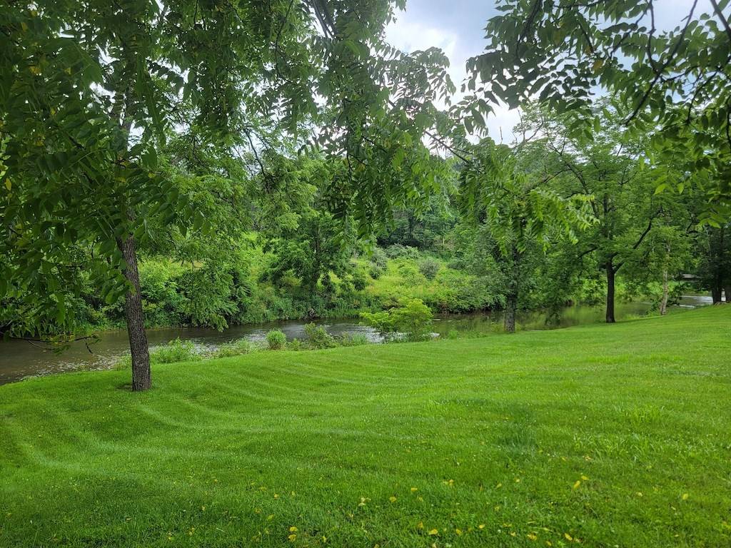 Floyd, VA 24091,595 Gallimore Ln