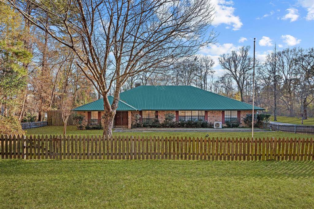 5651 Bretwood Drive, Keithville, LA 71047