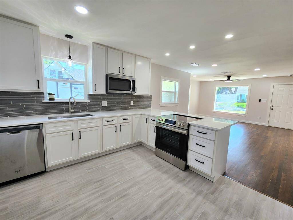 Gainesville, TX 76240,907 S Dixon Street S