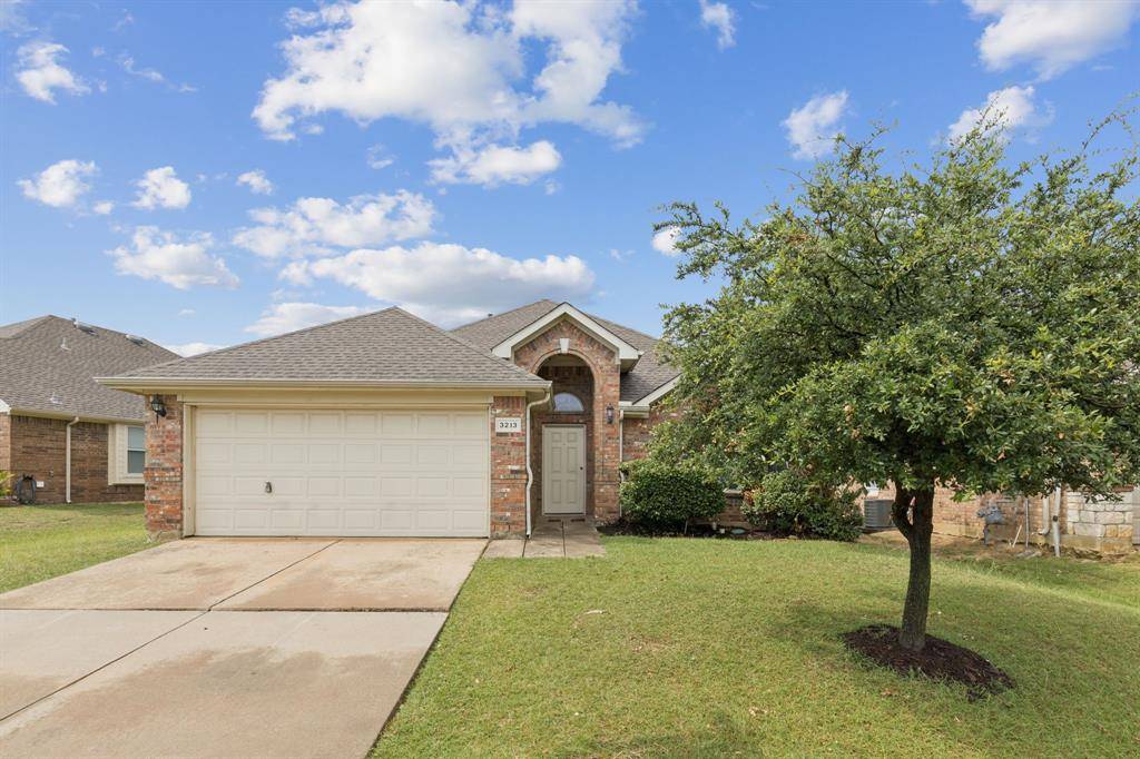 3213 Chesington Drive, Fort Worth, TX 76137