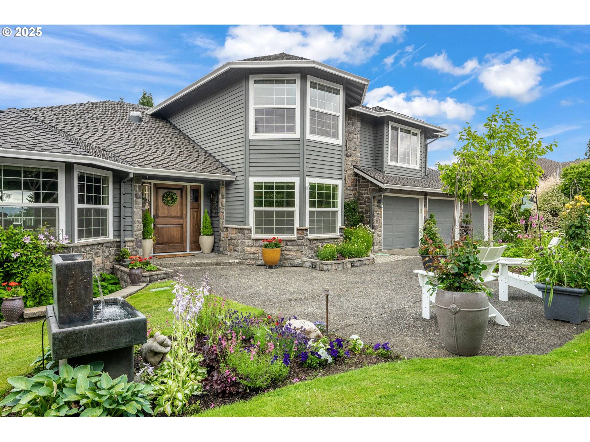 West Linn, OR 97068,2022 CONESTOGA LN