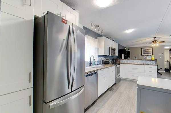 Slave Lake, AB T0G2A1,404 6 AVE Northwest ##130