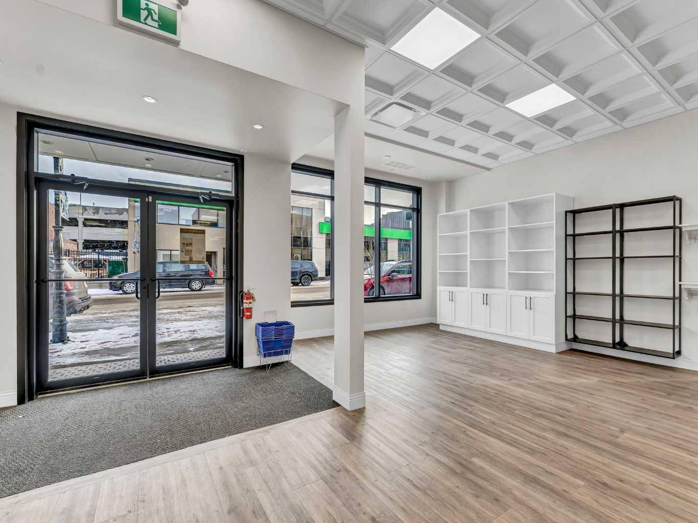 Medicine Hat, AB T1A 0H5,616 3 ST Southeast