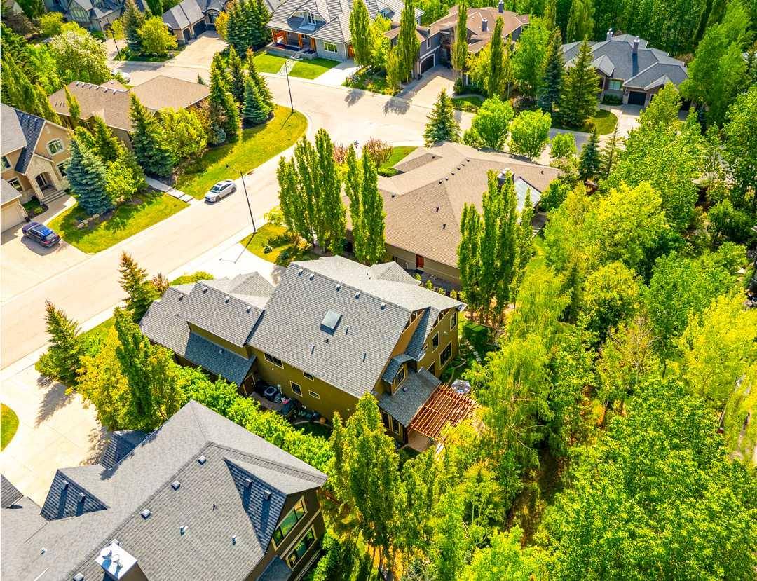 Calgary, AB T3H 4V1,10 Spring Valley PL Southwest