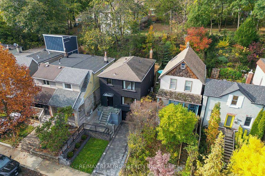 254 Hastings AVE, Toronto E01, ON M4L 2M1