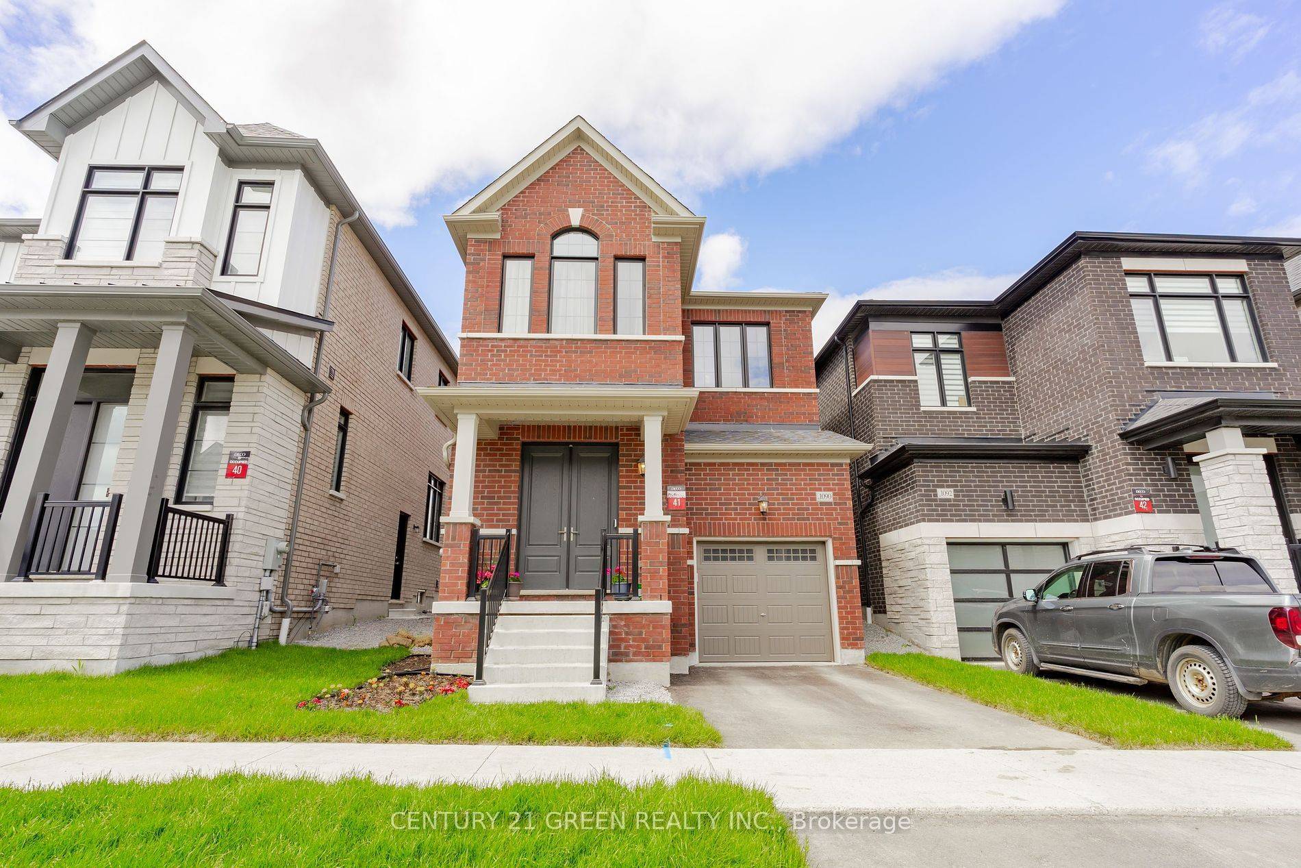 1090 Pisces TRL, Pickering, ON L1X 0P8