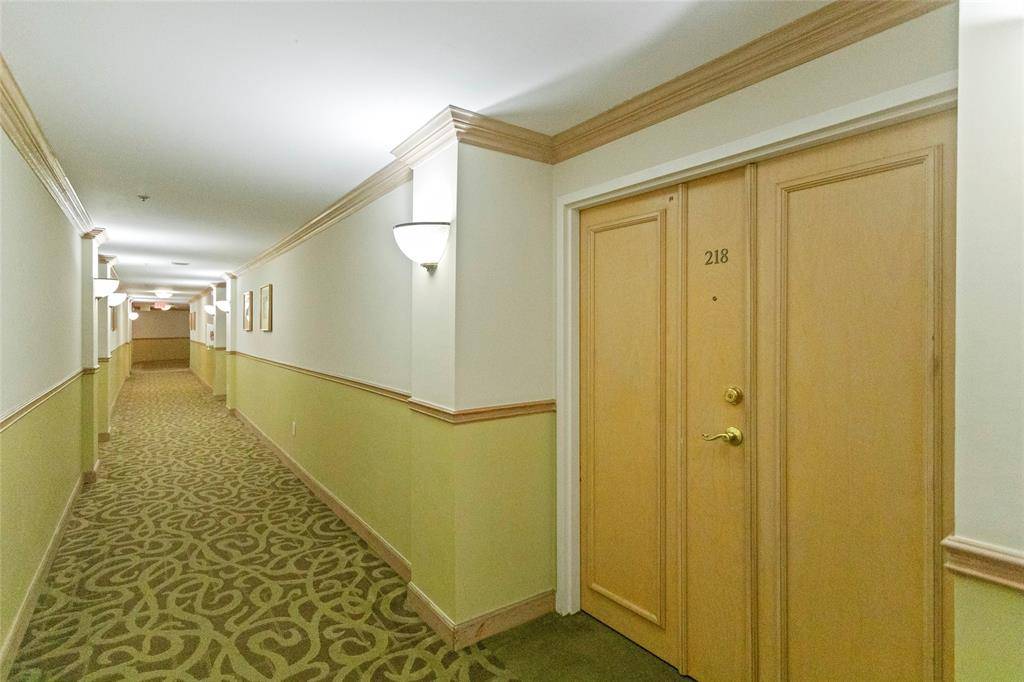 Doral, FL 33178,9805 NW 52nd St #218