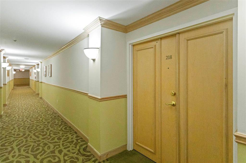 Doral, FL 33178,9805 NW 52nd St #218