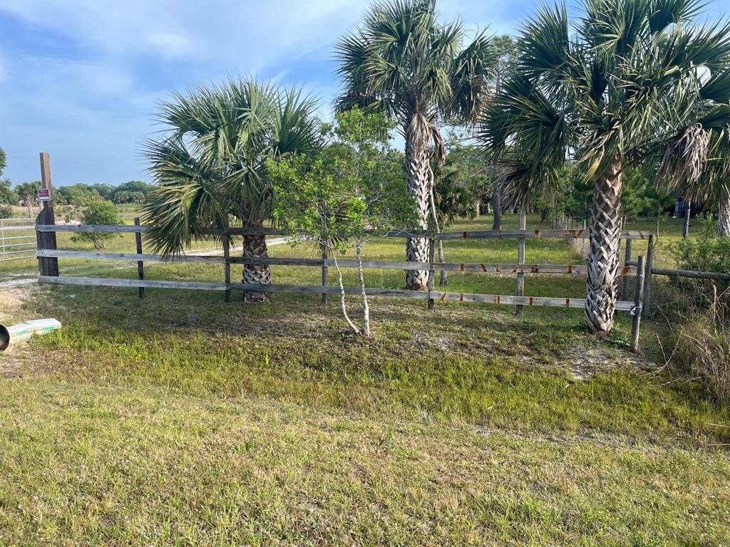 Okeechobee, FL 34972,[StreetName,UnitNumber,StreetNumber,StreetDirPrefix]