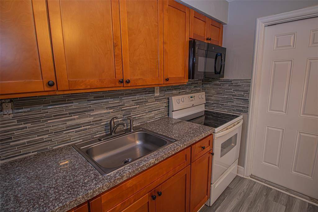 Fort Lauderdale, FL 33315,1808 SW 20th St #2