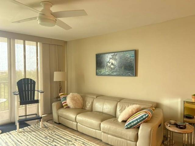 Boca Raton, FL 33431,[StreetName,UnitNumber,StreetNumber,StreetDirPrefix]