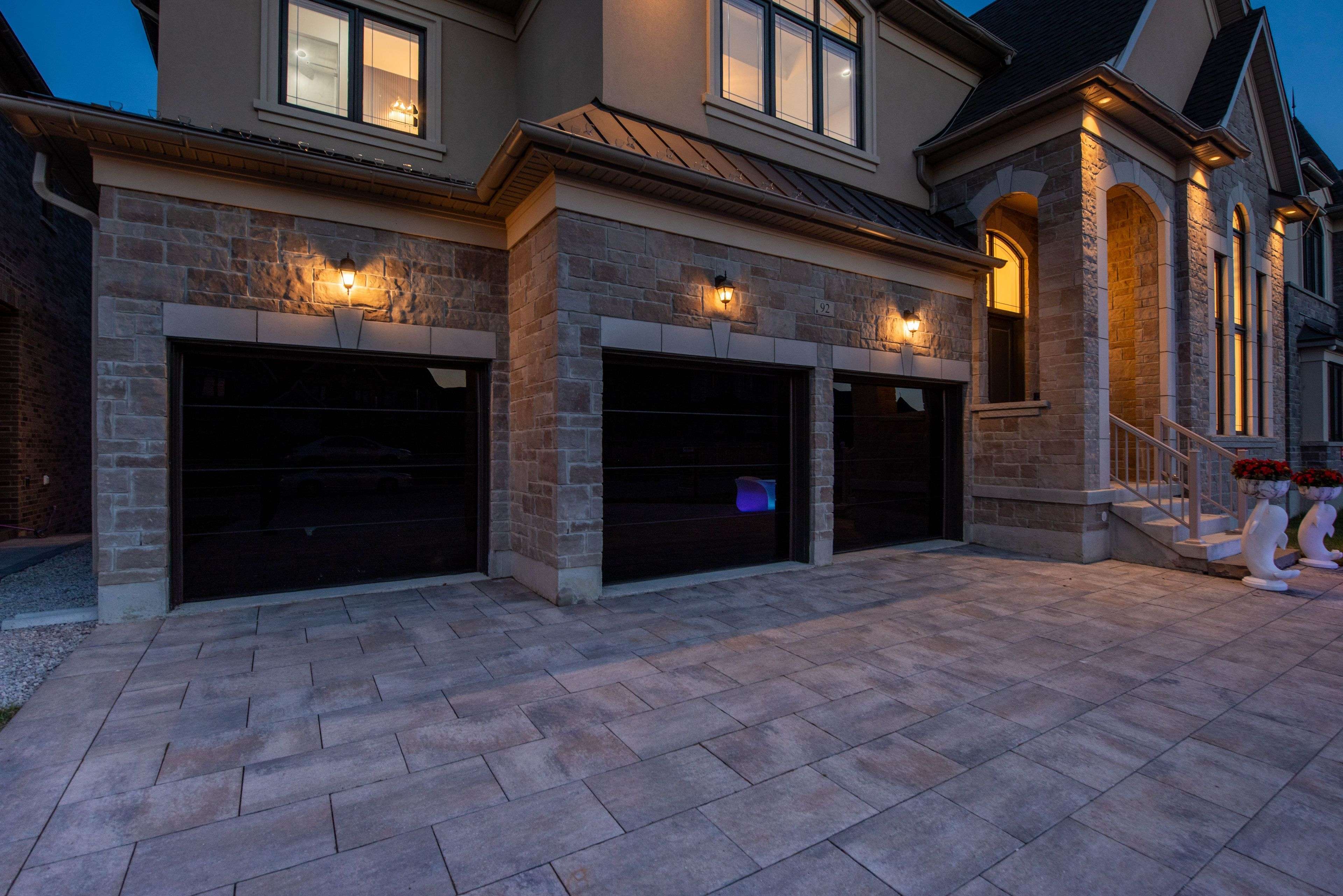 Vaughan, ON L4H 4N3,92 Appleyard AVE