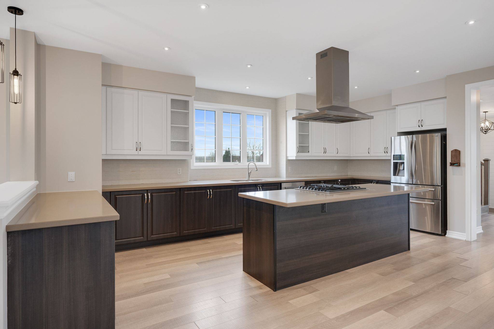 New Tecumseth, ON L9R 0L4,1 Kennedy BLVD #Upper Unit