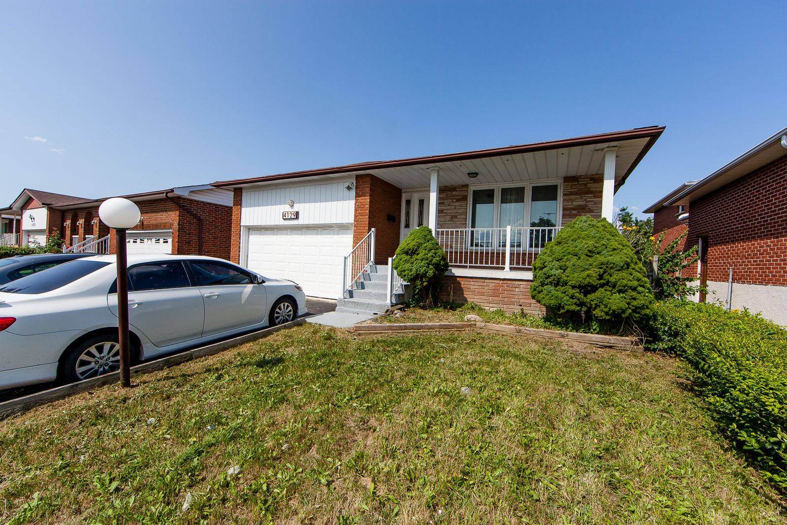 4129 Brandon Gate DR #Bsmt #2, Mississauga, ON L4T 3P3