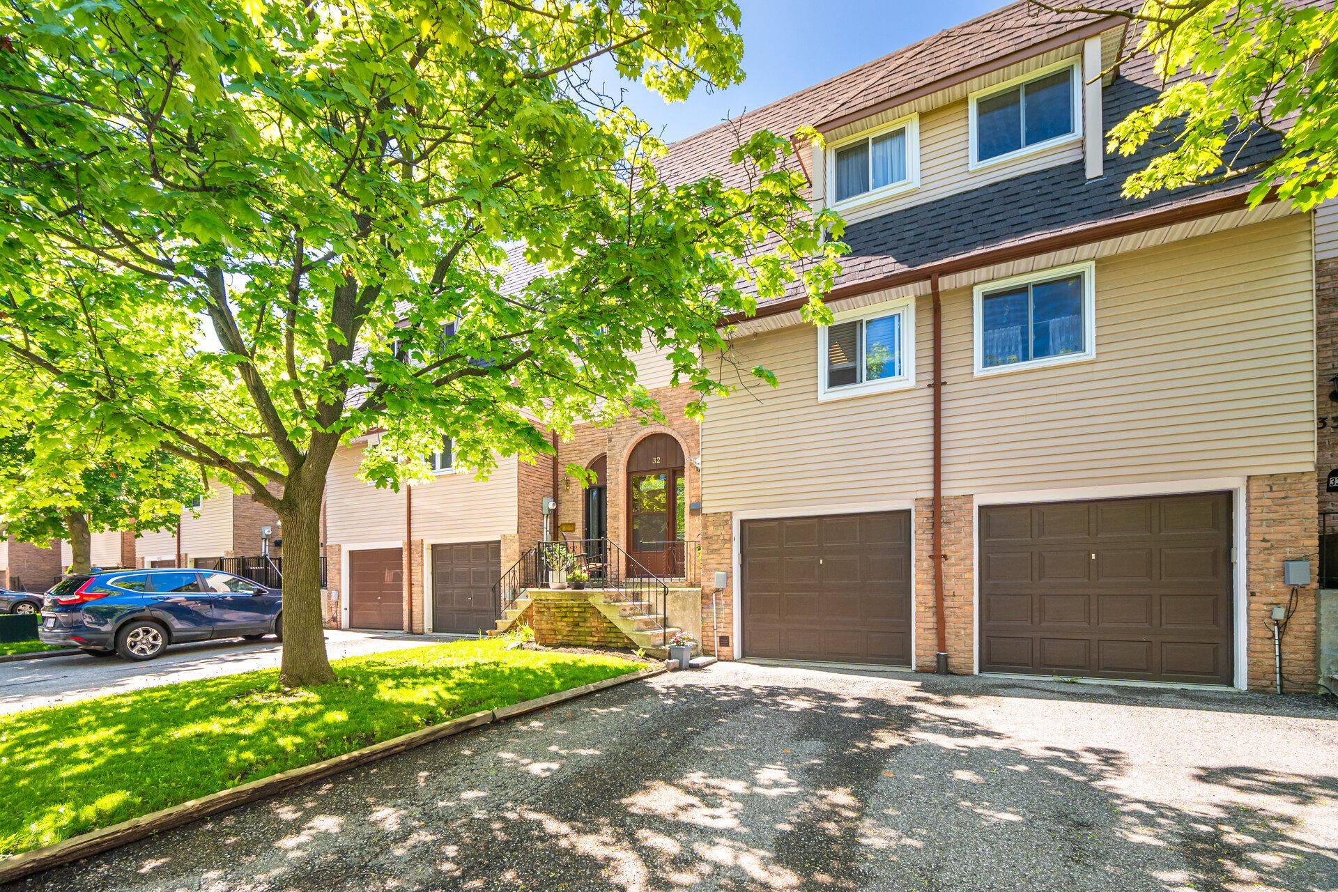 32 Rosset CRES, Brampton, ON L6X 2R3
