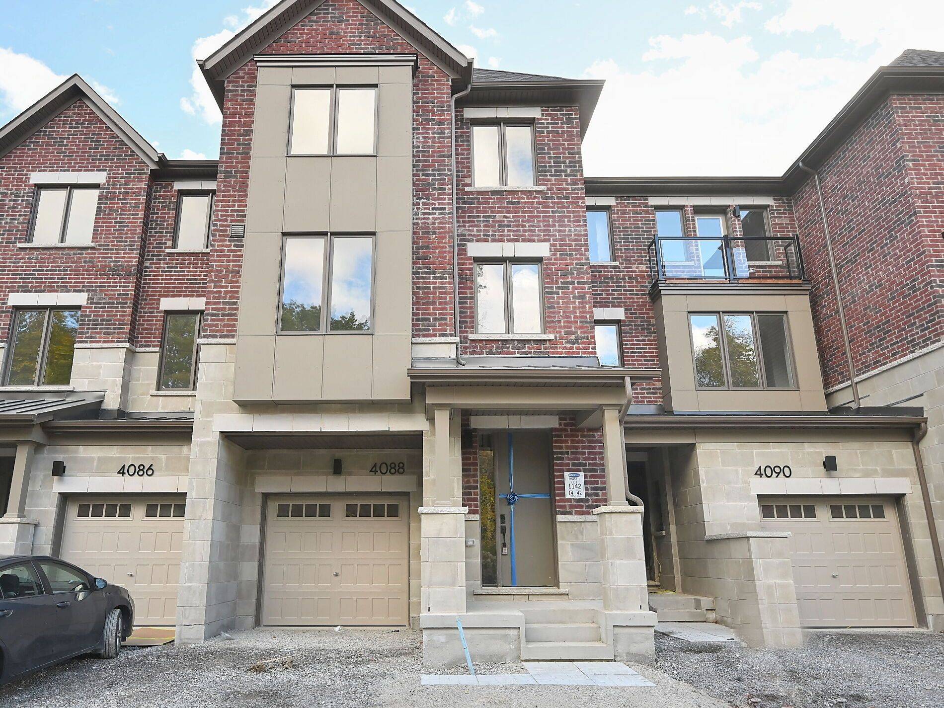 4088 Kadic TER, Mississauga, ON L5M 2S8