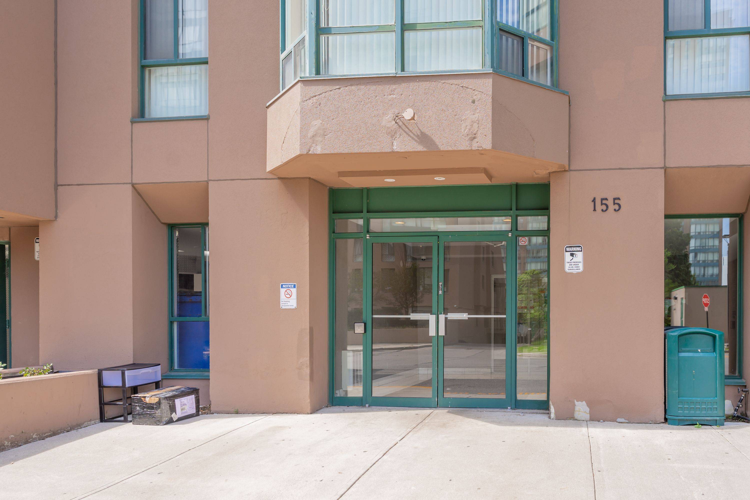 Mississauga, ON L5B 3Z2,155 Hillcrest AVE #815