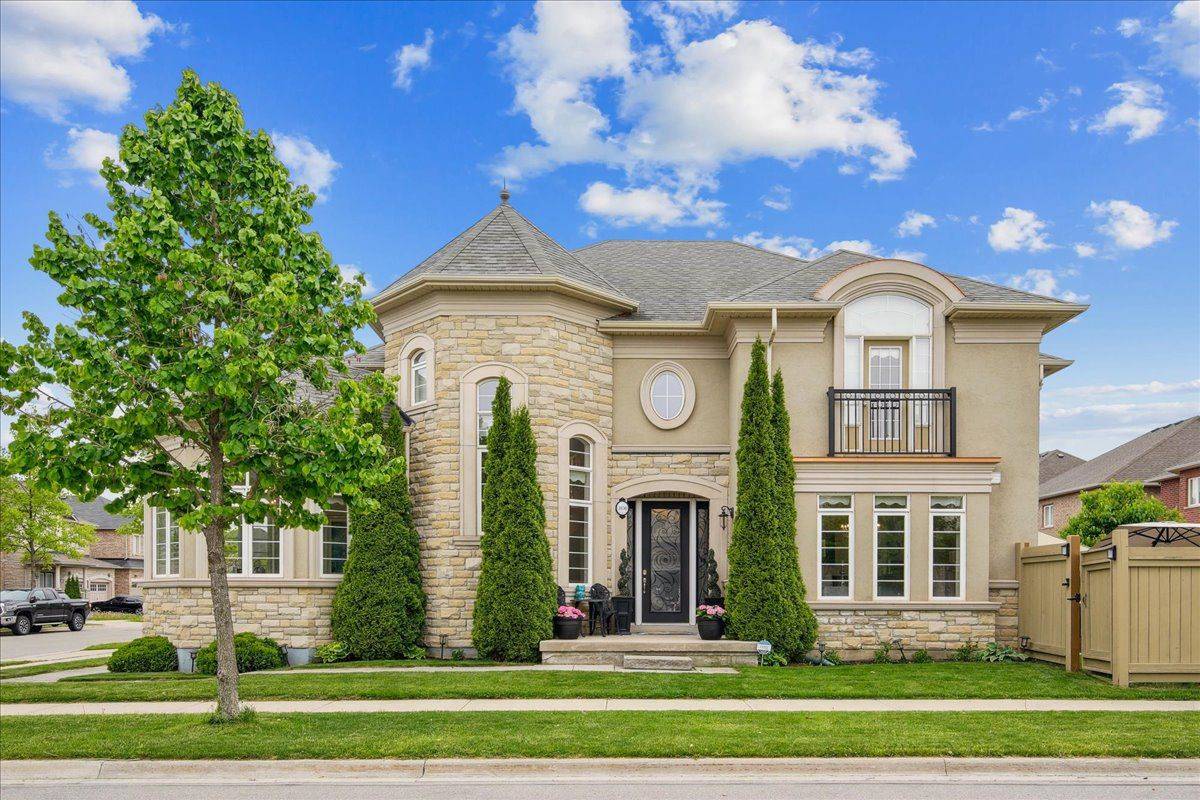 3150 Trailside DR, Oakville, ON L6M 0P6