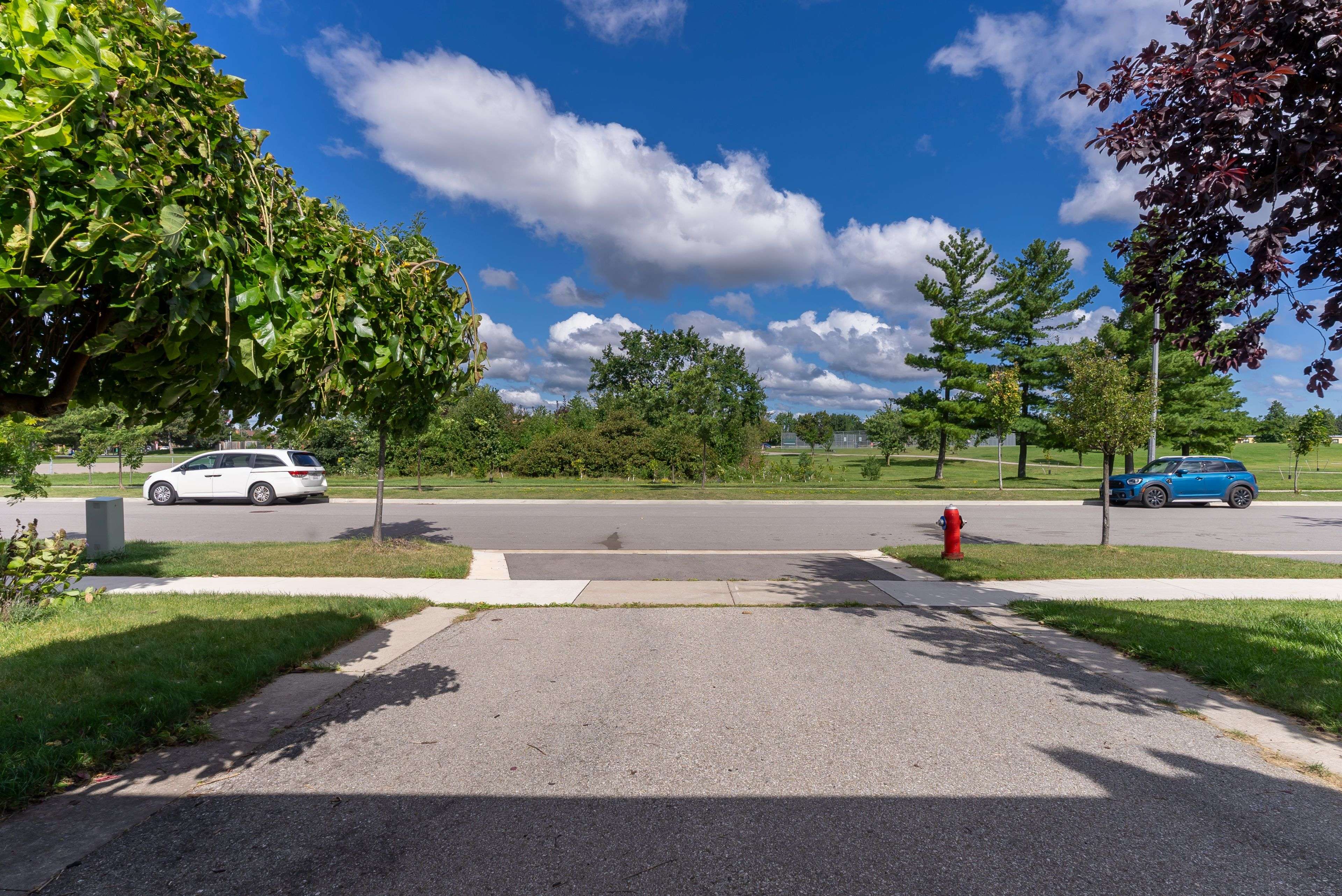 Mississauga, ON L5L 4K6,3294 Thorncrest DR