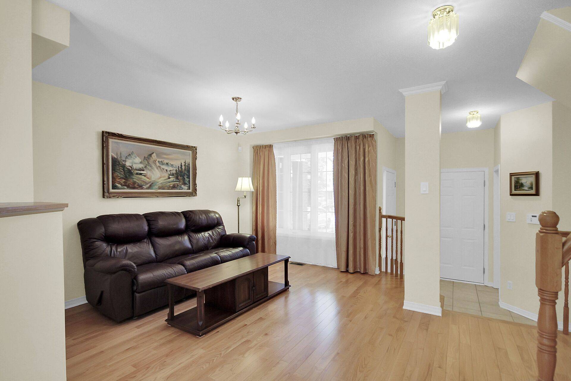 Kanata, ON K2K 2S2,41 Tobermory CRES