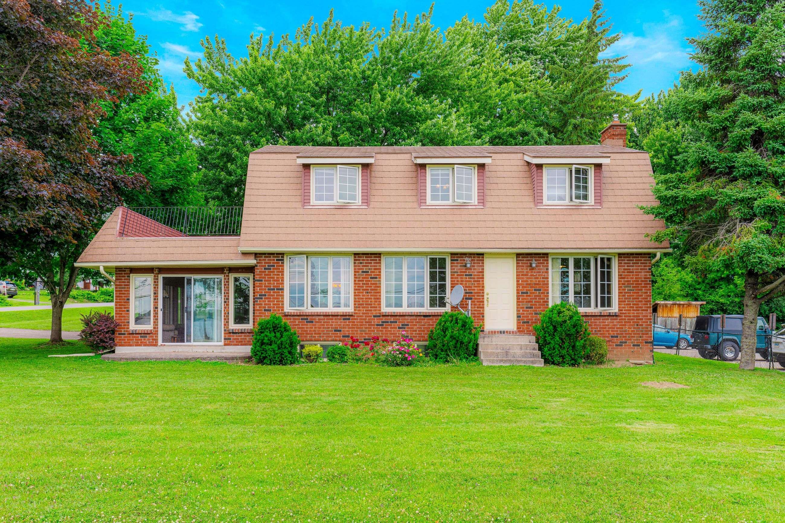 1 Wood ST, Augusta, ON K6V 5T1