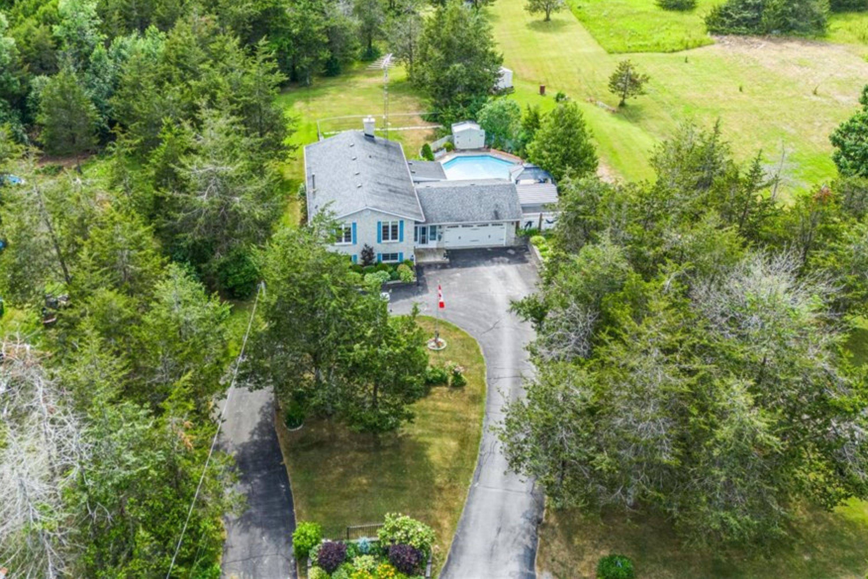Tyendinaga, ON K0K 2V0,2475C Shannonville RD