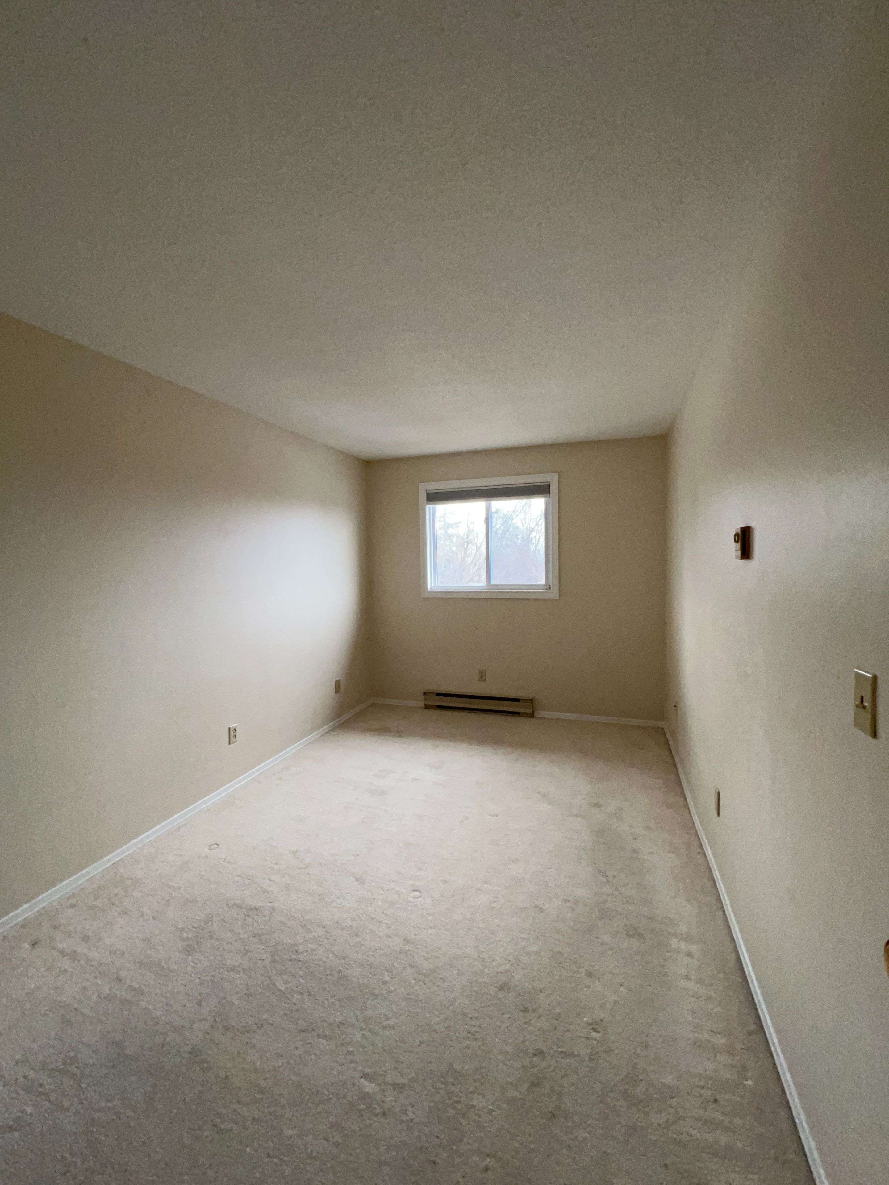 Belleville, ON K8N 5R7,175 Haig RD #313