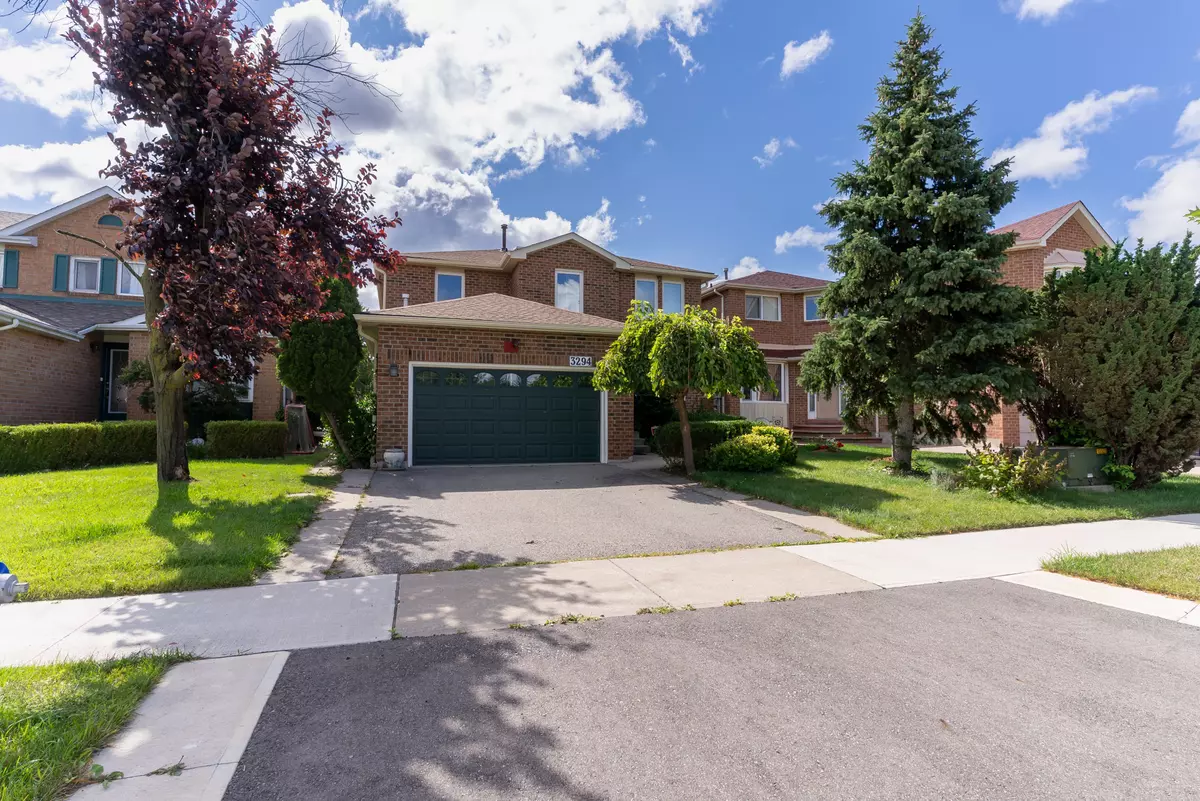 Mississauga, ON L5L 4K6,3294 Thorncrest DR