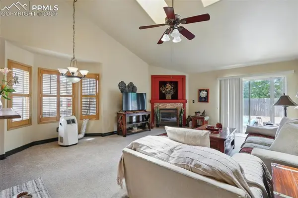 Colorado Springs, CO 80906,1455 Brush Oak DR