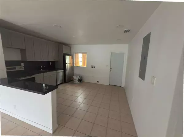 Dania Beach, FL 33004,202 SW 2nd Ter