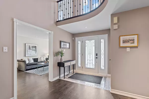 Vaughan, ON L4J 7V6,23 Woodchester CT