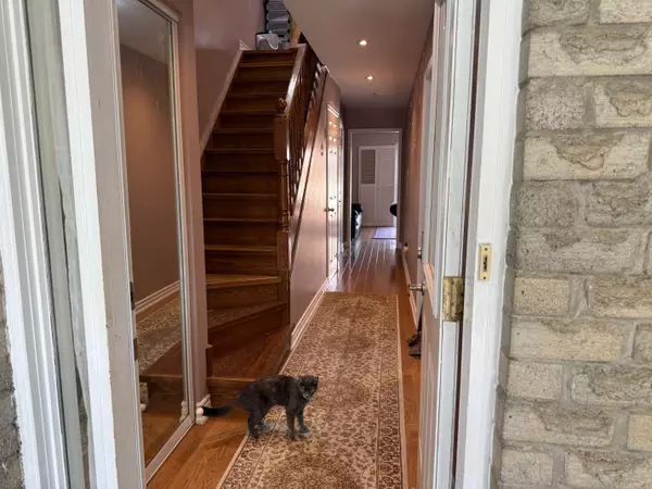 Mississauga, ON L5R 3E8,5129 Salishan CIR
