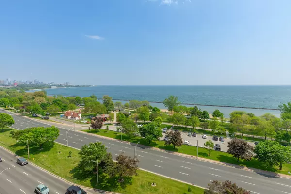 Toronto W01, ON M6S 1A1,1926 Lakeshore BLVD W #3209
