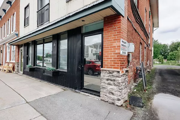 South Glengarry, ON K0C 1N0,188 Military RD S
