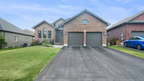 11 Stonecrest BLVD, Quinte West, ON K8R 0A3