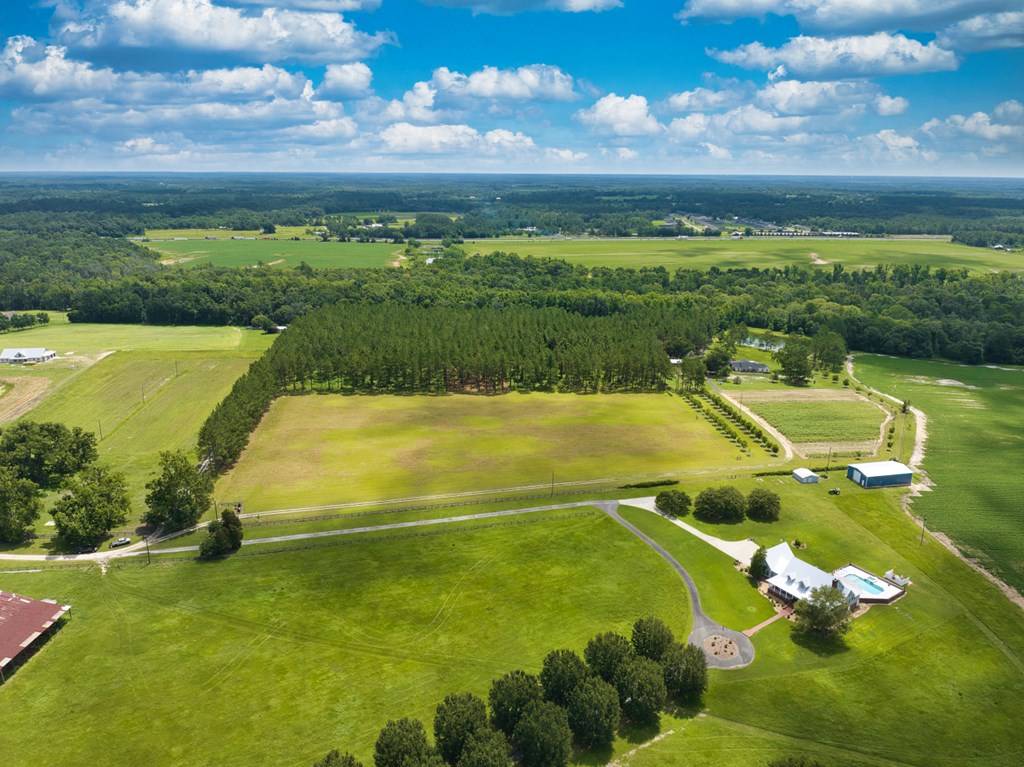 Hahira, GA 31632,6936 Simpson Road