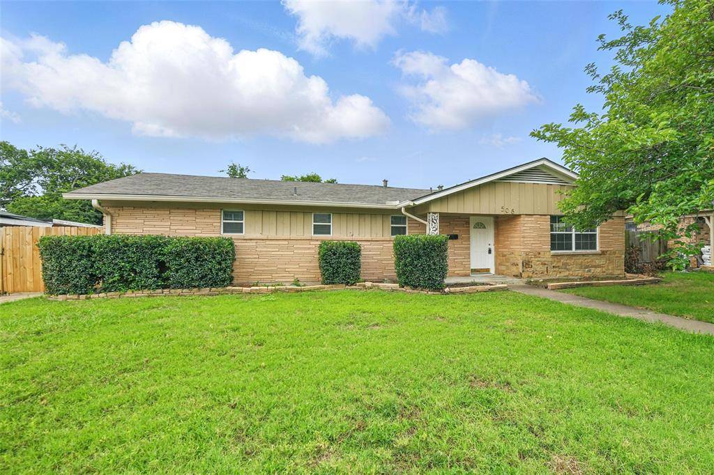 Euless, TX 76040,506 E Alexander Lane