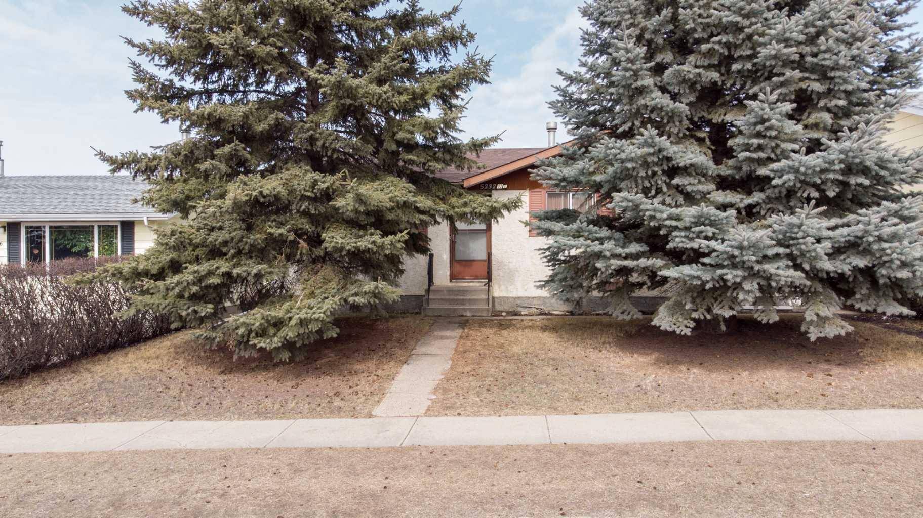 5232 42 ST, Innisfail, AB T4G 1K3