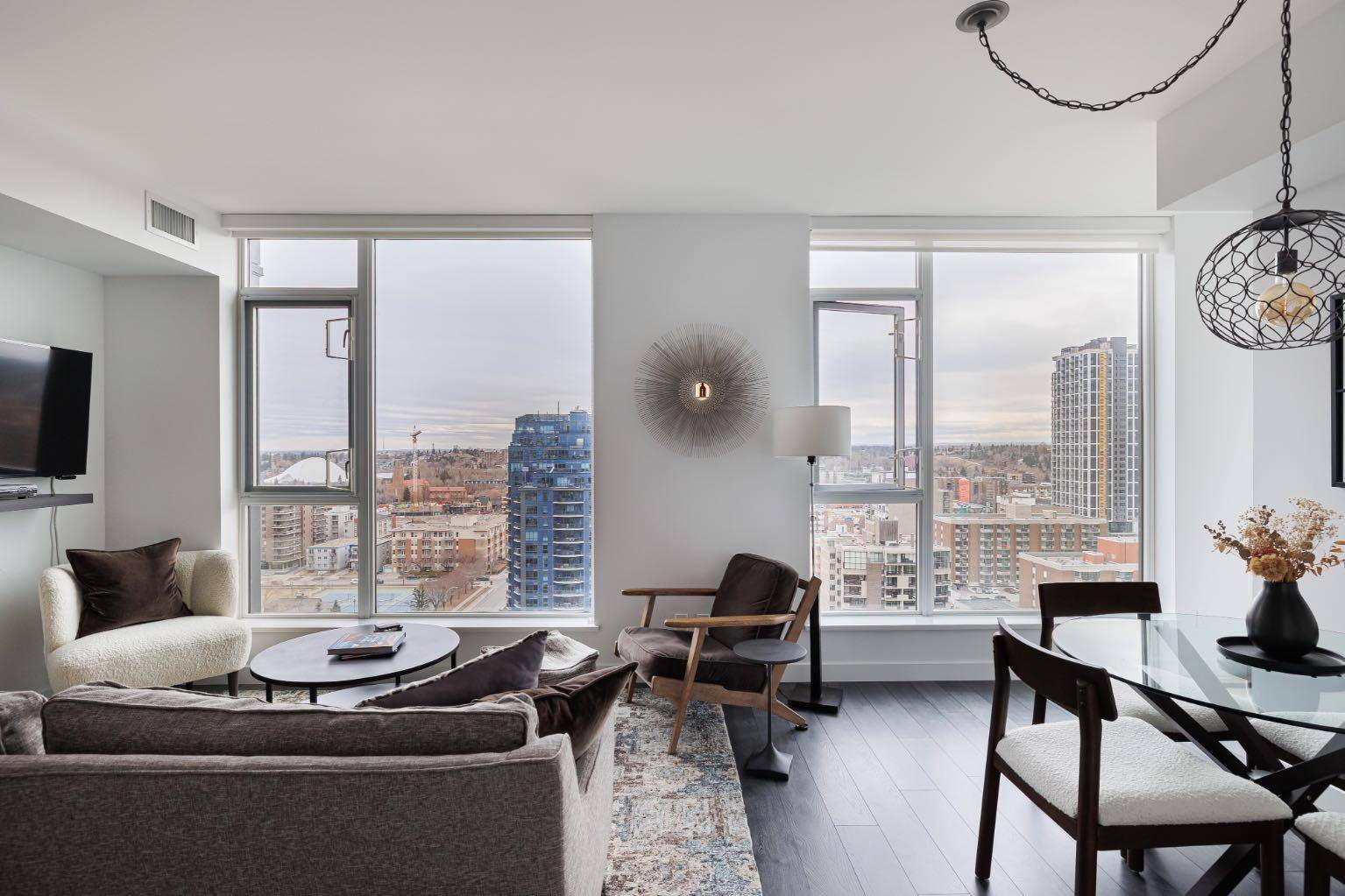 310 12 AVE SW #1608, Calgary, AB T2R 1B5